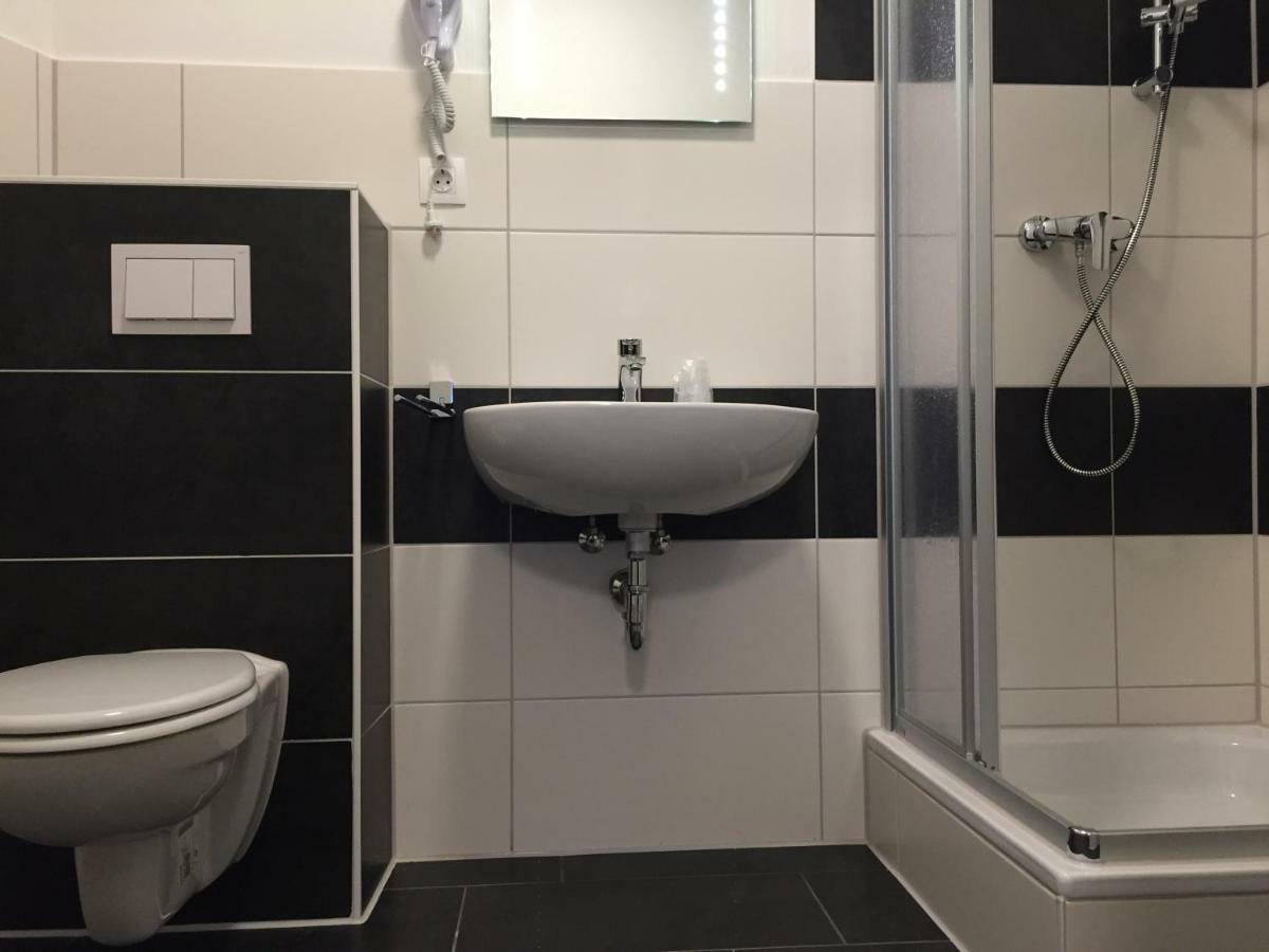 Haus Tannenhof Hotell Hannover Eksteriør bilde