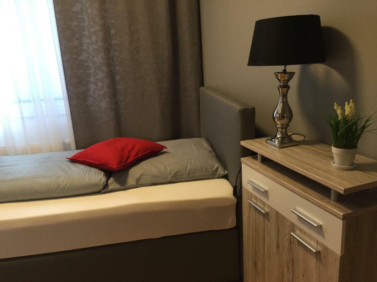 Haus Tannenhof Hotell Hannover Eksteriør bilde